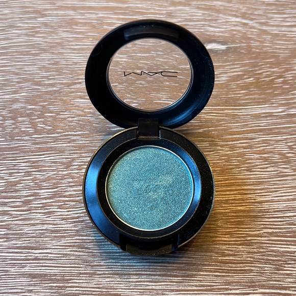 MAC Cosmetics Lot of 4 Eyeshadow - Picture 4 of 9